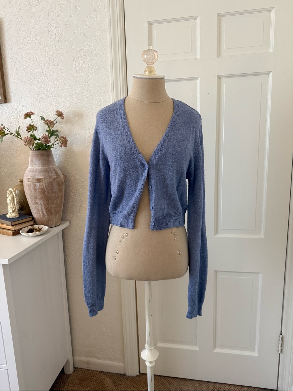 Cropped V-Neck Button Cardigan in Periwinkle Blue